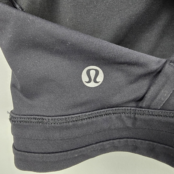 Lululemon Sports Bra Black Womens Size 8 Fitness Gym Workout - Picture 6 of 10